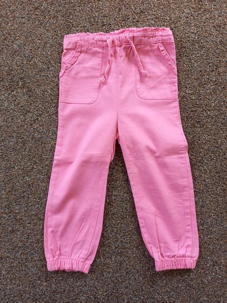 Ľahké nohavice pre malú slečnu, pepco,92