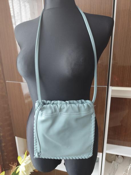 Šedomodrá kabelka, jenny fairy