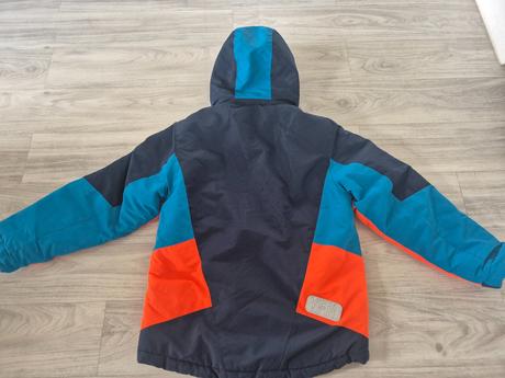 Vetrovka yfk 146/152, 146