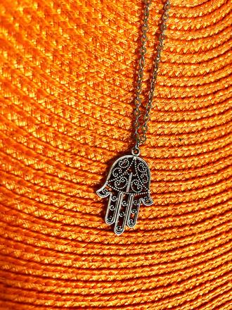 Náhrdelník proti urieknutiu/fatimina ruka,