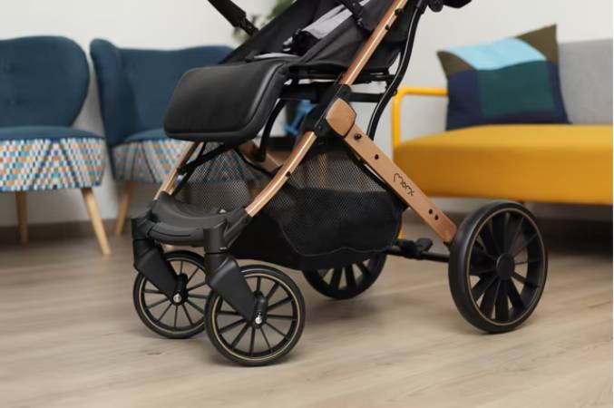 MoMi Estelle Dakar MoMi Estelle Dakar