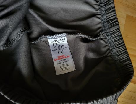 Karnevalové nohavice na 12-13 rokov, 