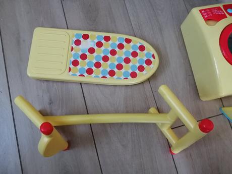 Žehlička, práčka, žehliaca doska, 