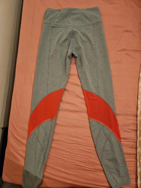 Športové legíny bershka, bershka,xs