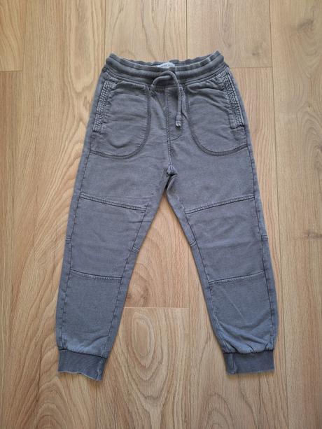 Nohavice, reserved,122