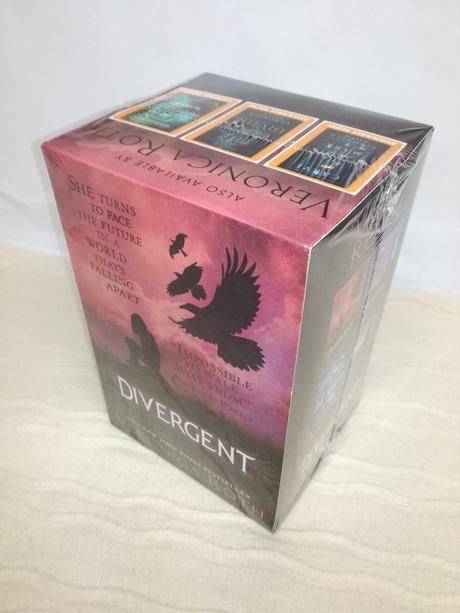 Veronica roth the divergent series,