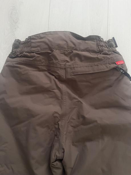 Kvalitne lyžiarske nohavice, 152