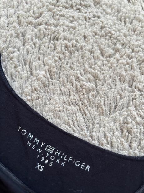 Tommy hilfiger tricko, tommy hilfiger,xs