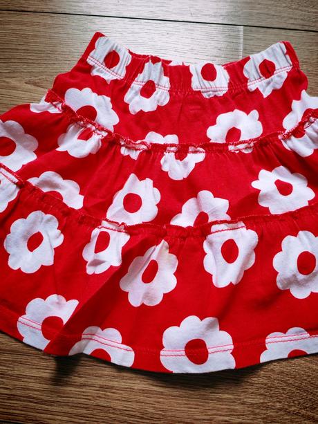 Krásna červená sukňa, next,92