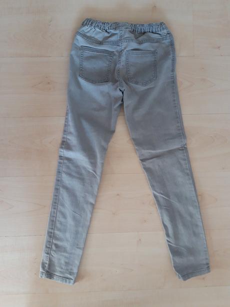 Džegínsy, pepperts,146