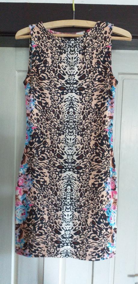 Elastické letné šaty, 34