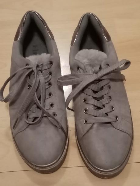 Sivé tenisky s kožušinkou, 39