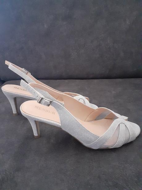 Elegantne sandálky, 37