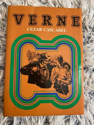 Stará retro kniha cézar cascabel autor verne jules,