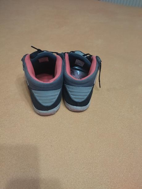 Botasky adidas neo 42 2/3, adidas,42