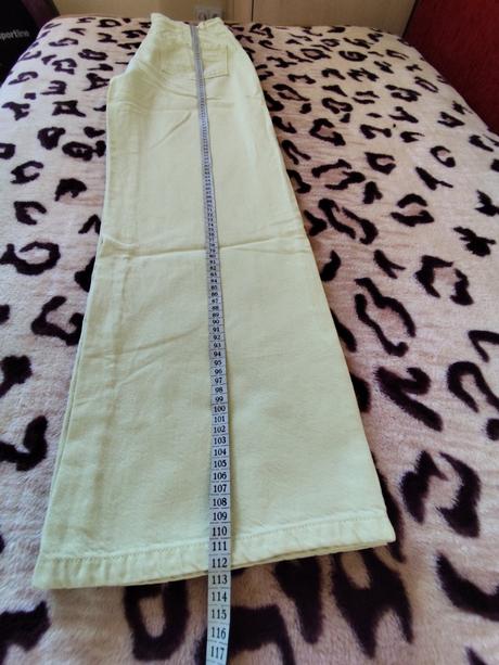 Svetlo zelené rifle bershka veľ.40, vysoký pás, bershka,40