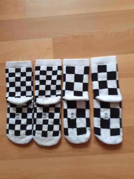 Ponožky, 32