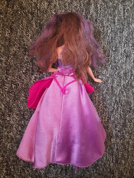 Barbie bábika, 
