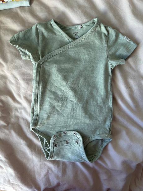 Body s krátkym rukávom, 68–80