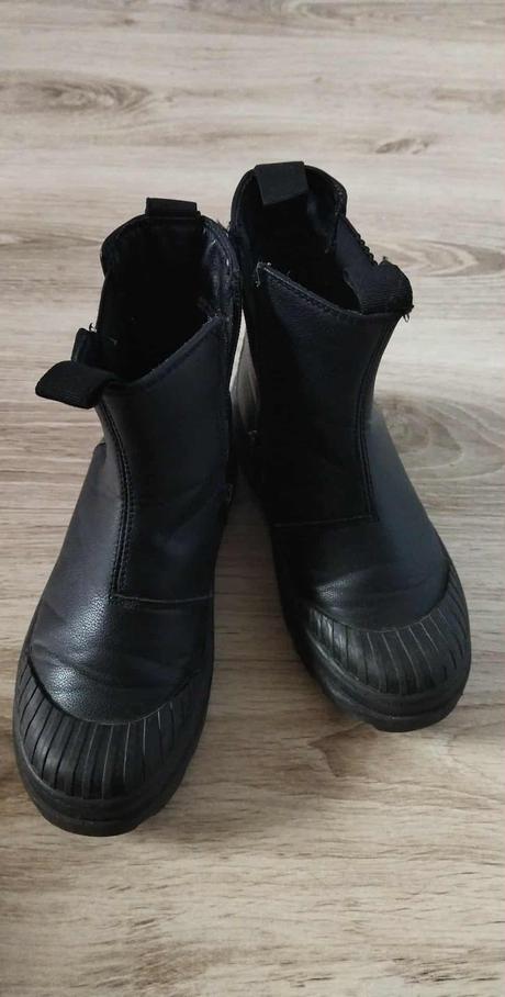 Dievcenske cizmy, sinsay,32