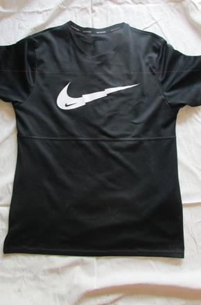 Čierné tričko nike dri-fit  č.s, nike,s