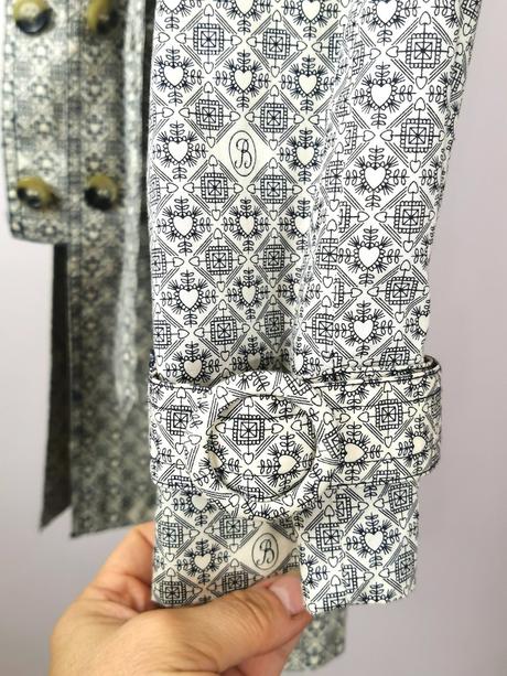 Margit brandt - elegantný trenčot, s