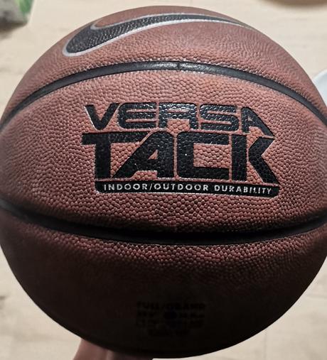 Basketbalová lopta, air jordan