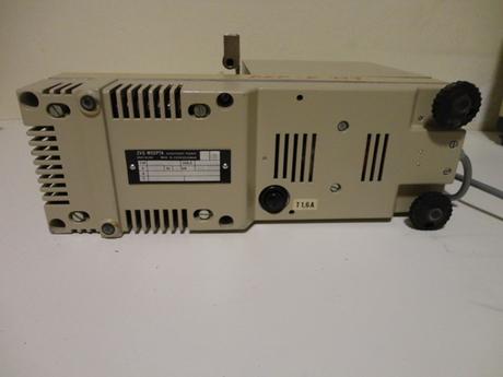 Premietačka na diapozitívy - 2 druhy, 