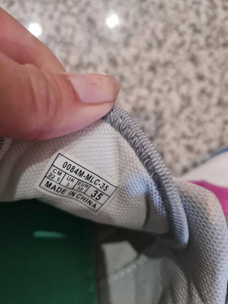 Tenisky, reserved,35