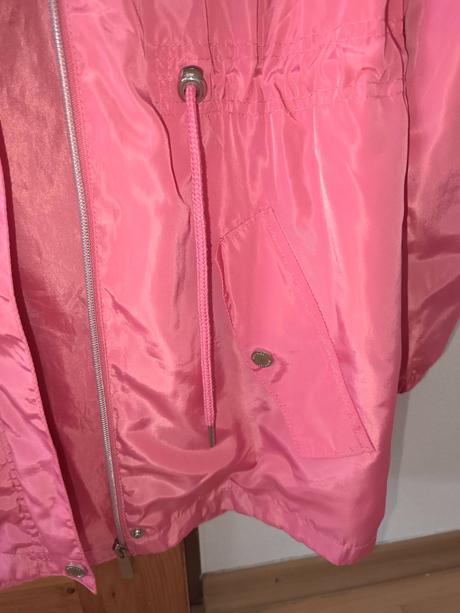 Párka, reserved,158