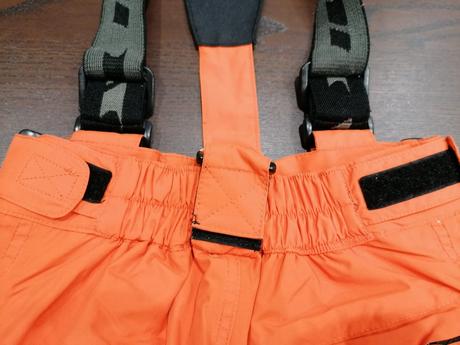 Oranžové oteplovacky, 92