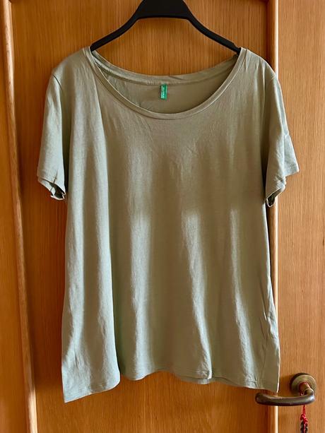 Jemné khaki bavlnené tričko zn.benetton č.l, benetton,l