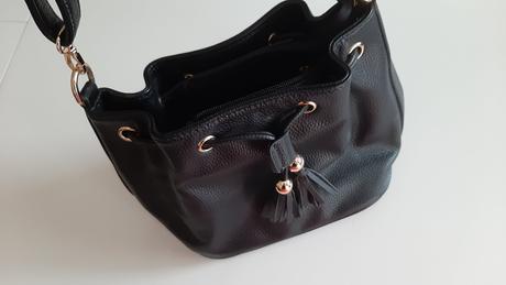 Nová kabelka strapce, 