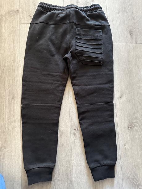 Teplaky, reserved,128