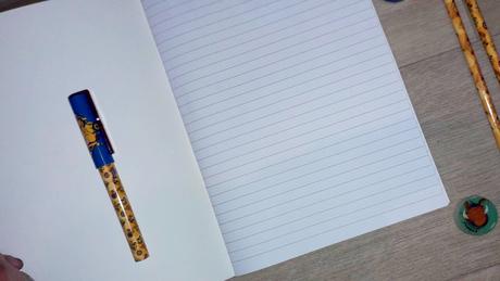 Leví kráľ lion king disney zošit a ceruzky,