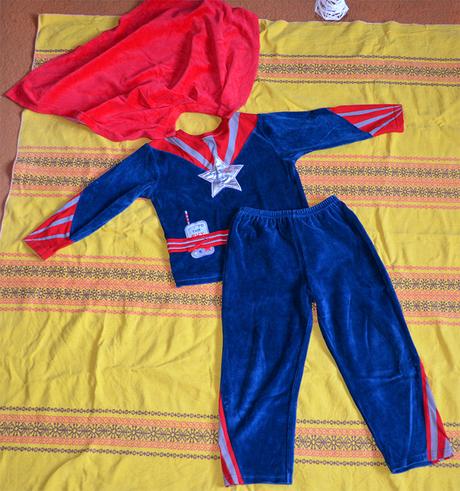 Kostym superhrdina, vel. 114 (6 r.),