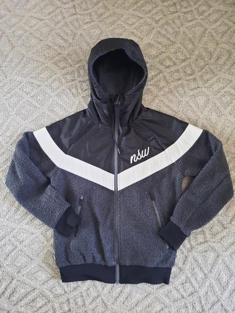 Teplá bunda, nike,s