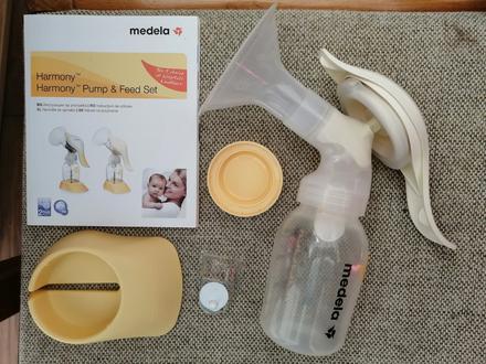 Manualna odsavacka mlieka medela harmony,