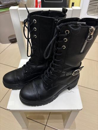 Čižmy, graceland,35