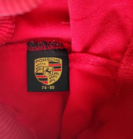 Tepláky porsche, 74