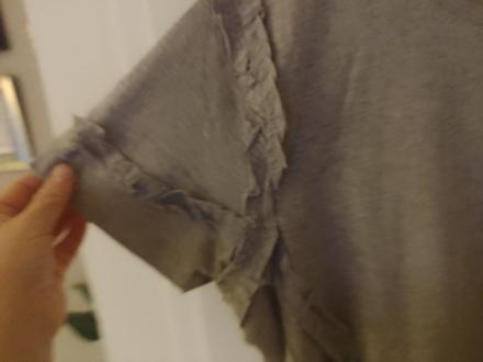 Romantické tricko, l