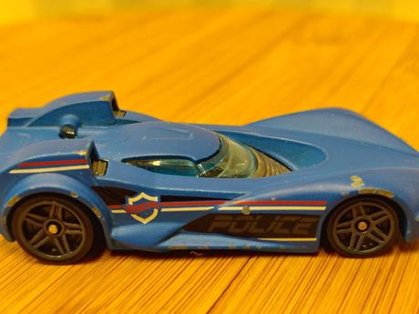 Zberateľské scoopa di fuego hot wheels 2009 mattel,