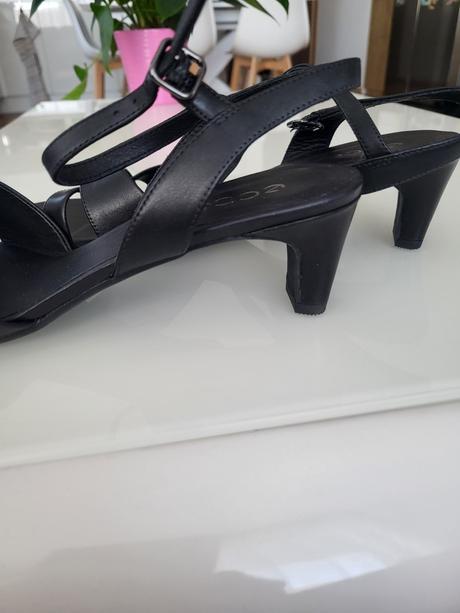 Ecco kozene sandale, 40