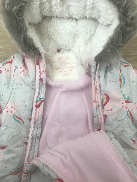 Overal na zimu, f&f,62