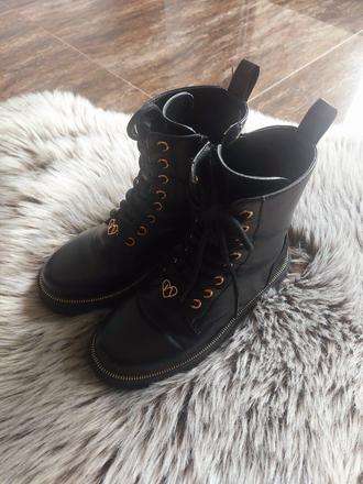 Kotníkové topánky, 31