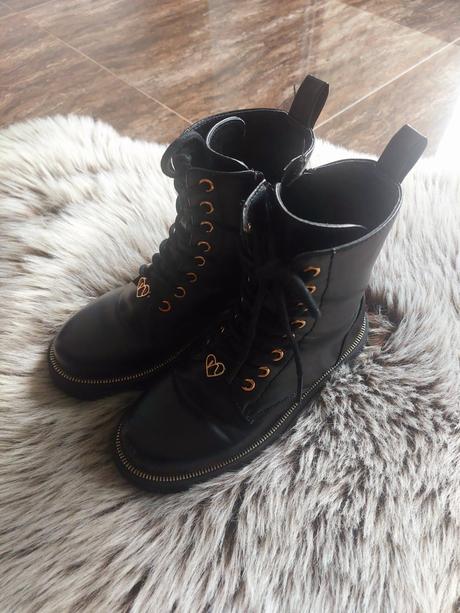 Kotníkové topánky, 31