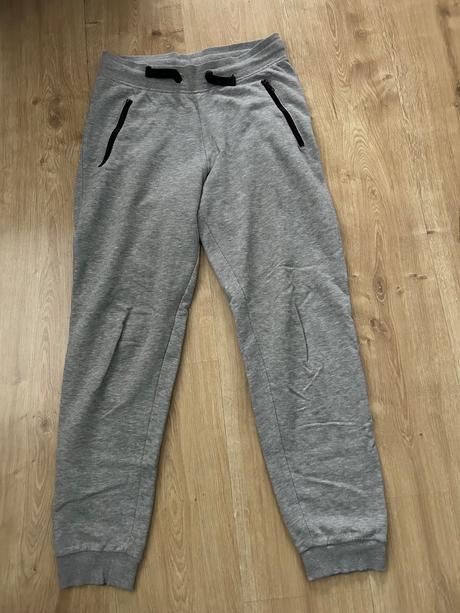 Tepláky, pepperts,158