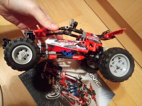 Lego technic bugyna,