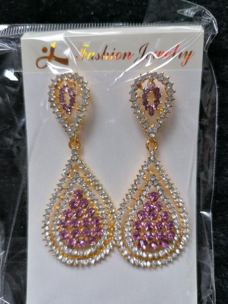 Retiazka,hodinky, náramky,náušnice,šperky, 