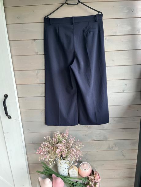 Elegantne 7/8 nohavice, m